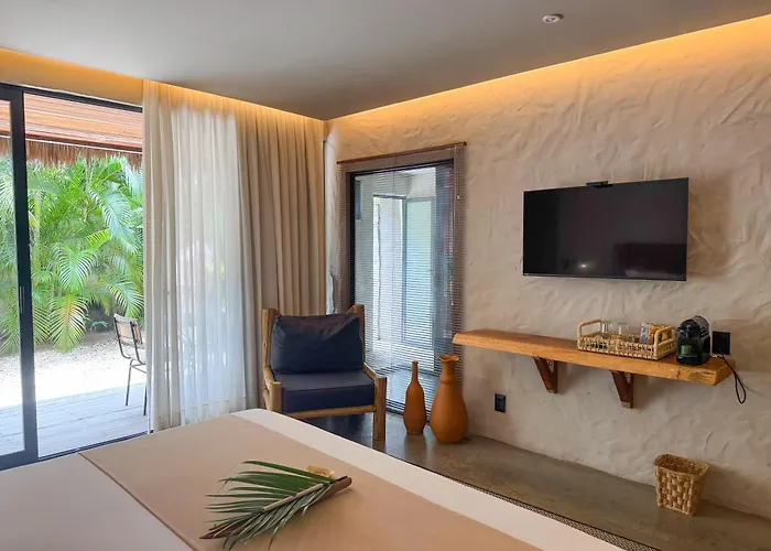 Makena Hotel